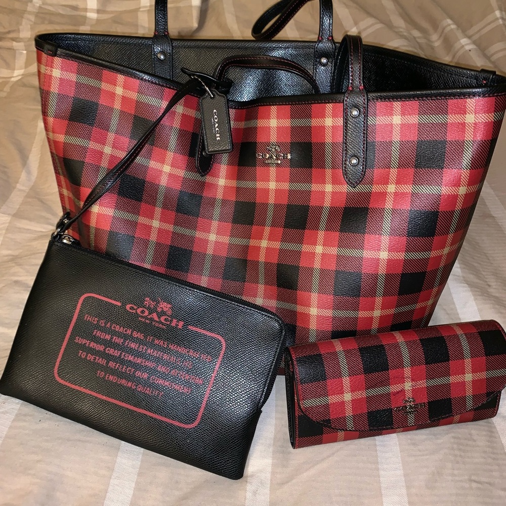 Coach bag with matching wallet